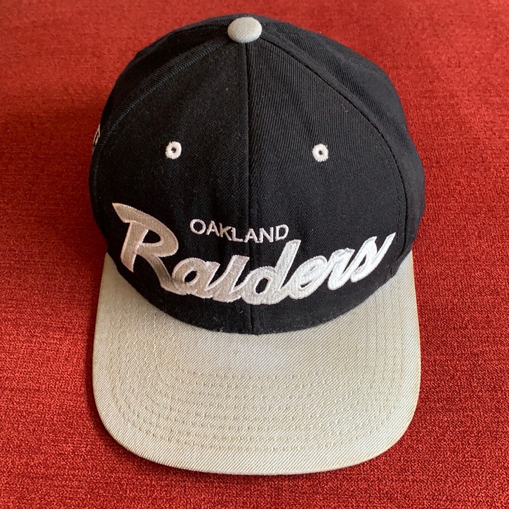 Men’s Hat. Oakland Raiders!